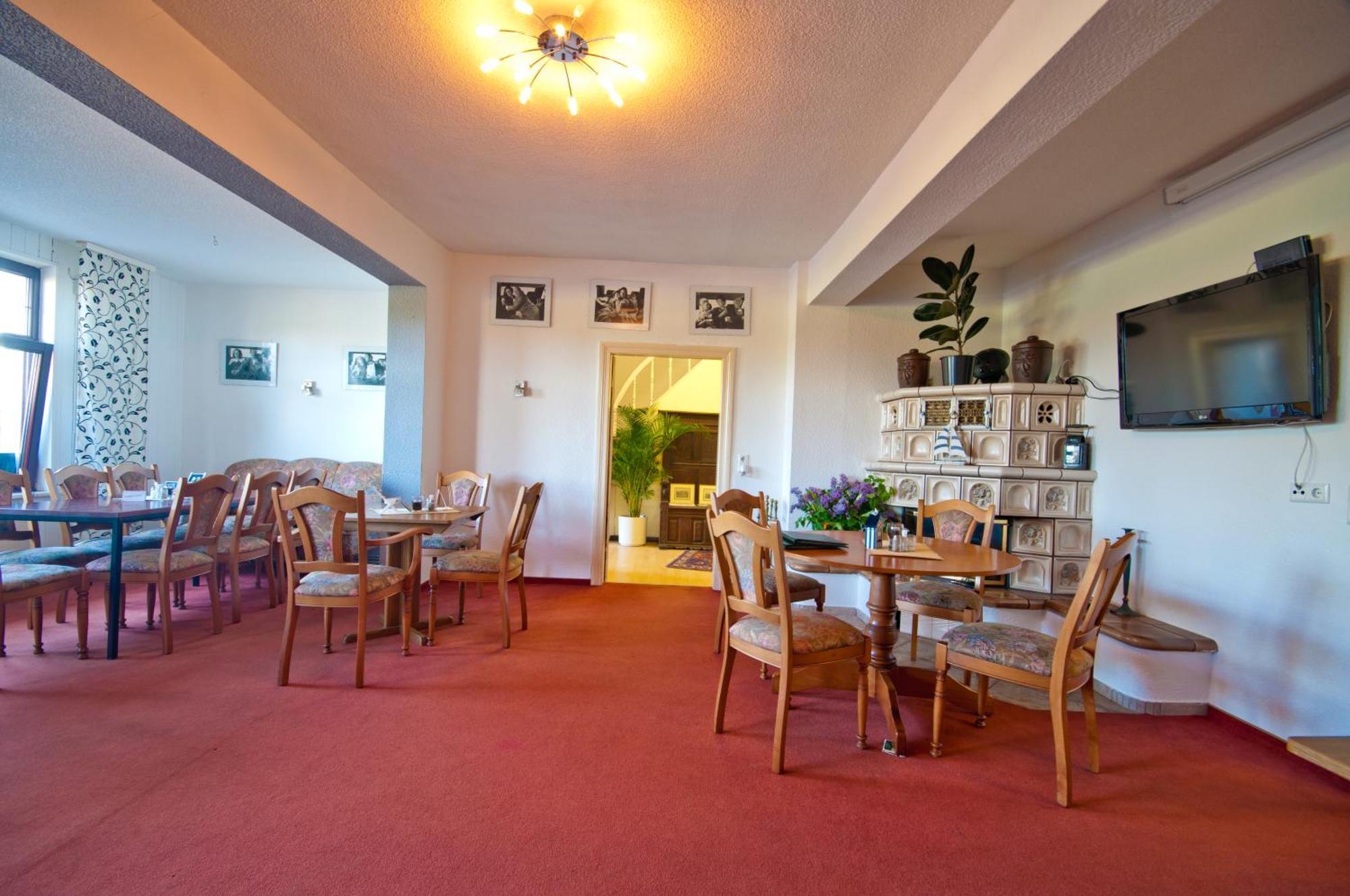 Strand-Hotel Lobbe Εξωτερικό φωτογραφία